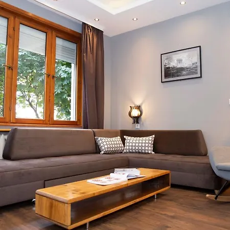 Apartment 3-bedroom - Urban Art Gallery - Free Parking! Sofia