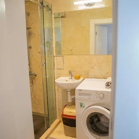 3-bedroom - Urban Art Gallery - Free Parking! Apartment Sofia